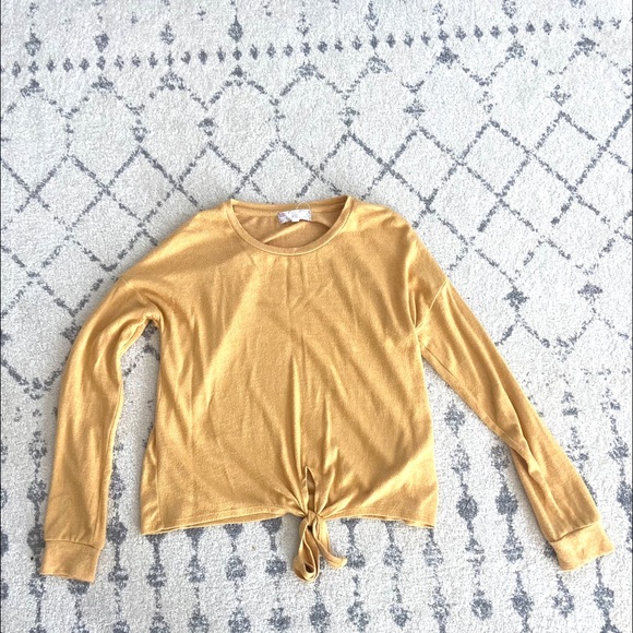 Juniors size small sweater - Picture 1 of 2